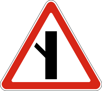 Знак 2.3.5 Примыкание второстепенной дороги