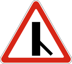 Знак 2.3.6 Примыкание второстепенной дороги